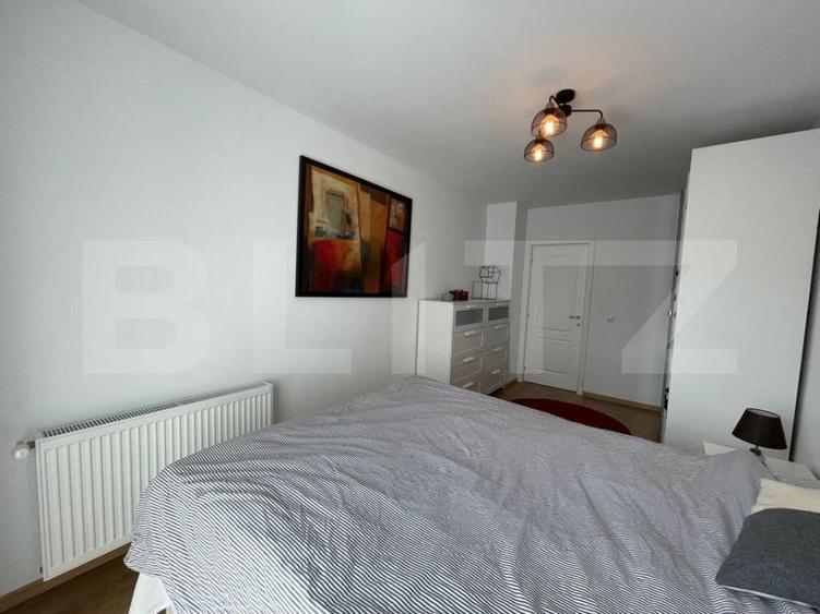 Apartament cu 2 camere semidecomandat, mobilat în Bună Ziua
