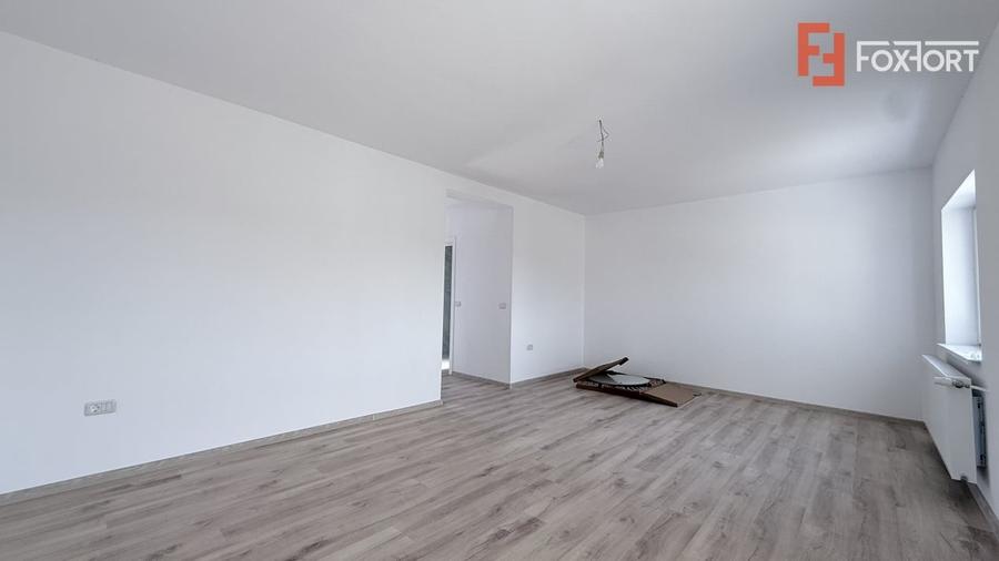 Duplex cu 4 camere cu Canalizare în Moșnița Nouă