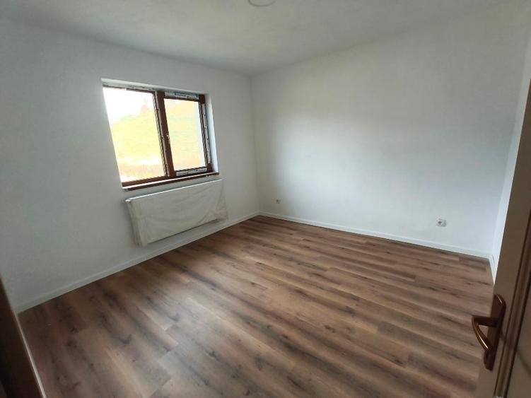 Casă individuală cu 4 camere cu Teren 500 Mp în Exterior Nord