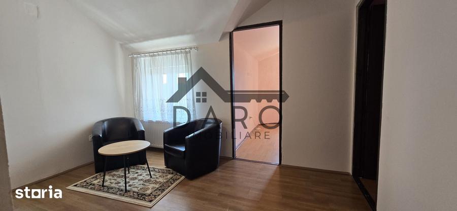 Casă cu 4 camere cu Teren 600 Mp în Livezeni