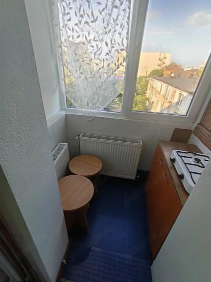 Garsonieră decomandată în Complex Studențesc