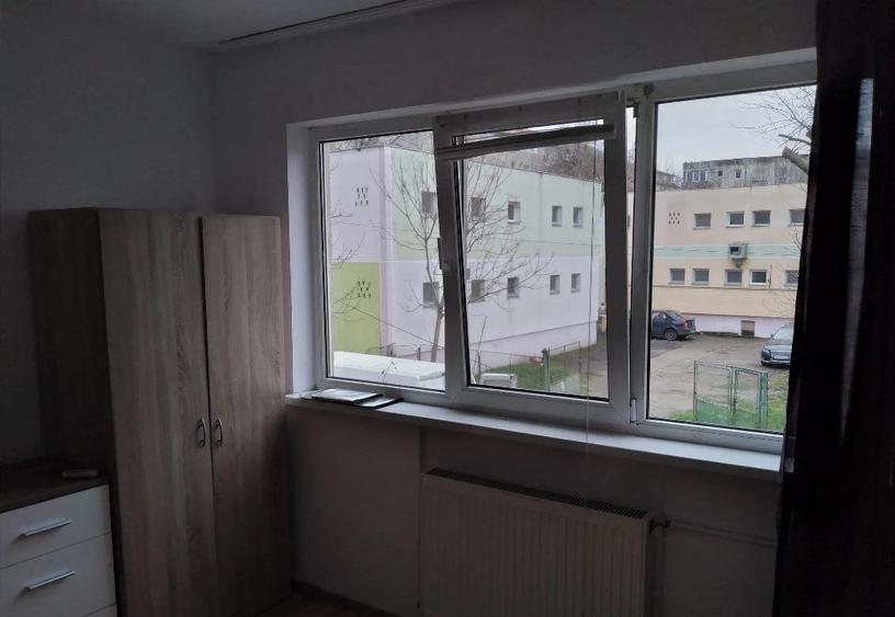 Garsonieră decomandată în Blașcovici