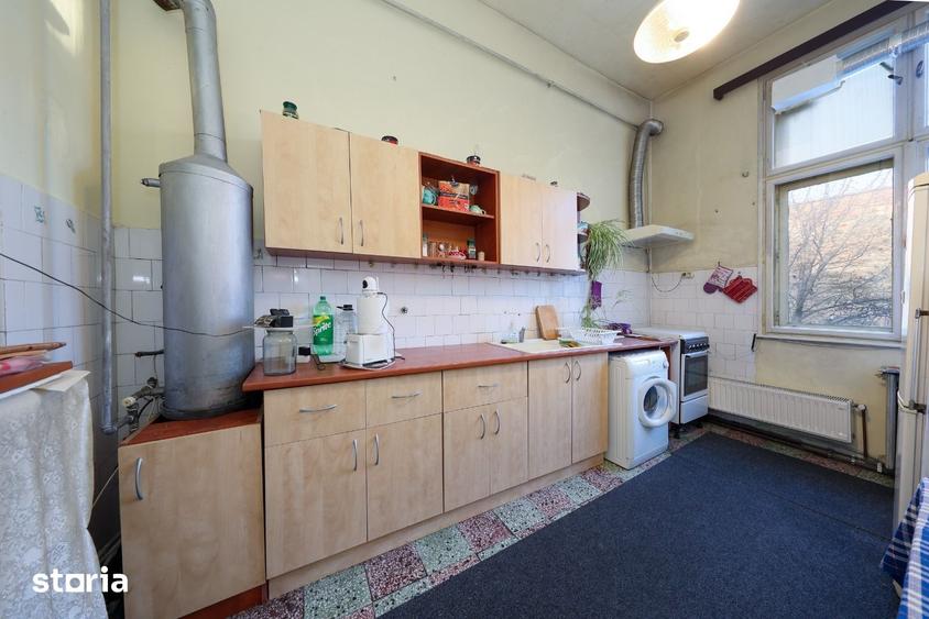 Apartament cu 3 camere în Centrul Istoric