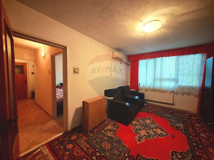 Apartament cu 2 camere decomandat, mobilat în P-ța Reșița
