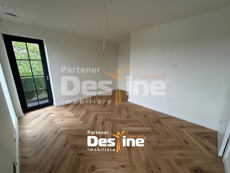 Casă individuală cu 5 camere cu Teren 360 Mp în Rediu