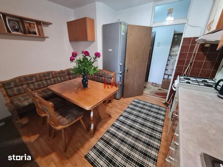 Comision redus! Apartament cu 2 camere decomandat, Al T Neculai, pret - 9