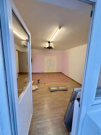 Apartament cu 2 camere decomandat în Sebastian
