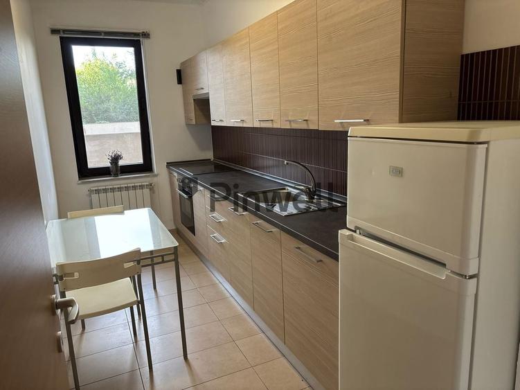Apartament cu 2 camere semidecomandat, mobilat în Băneasa
