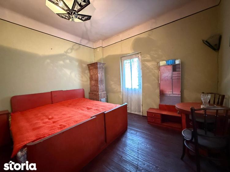 Apartament cu 3 camere decomandat în Furnica