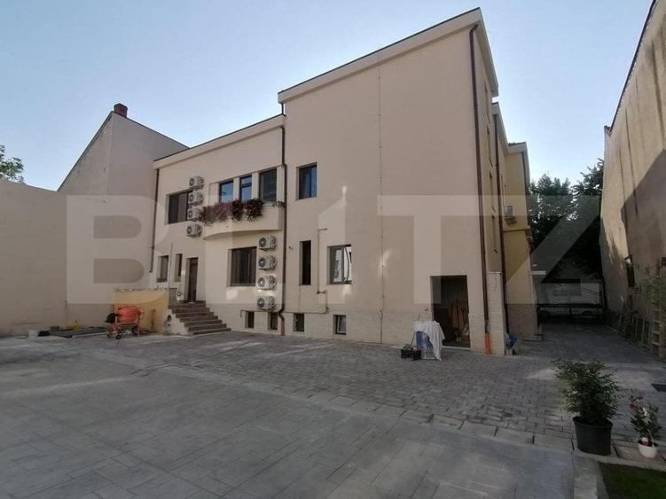 Birou, de 843 mp, în Ultracentral