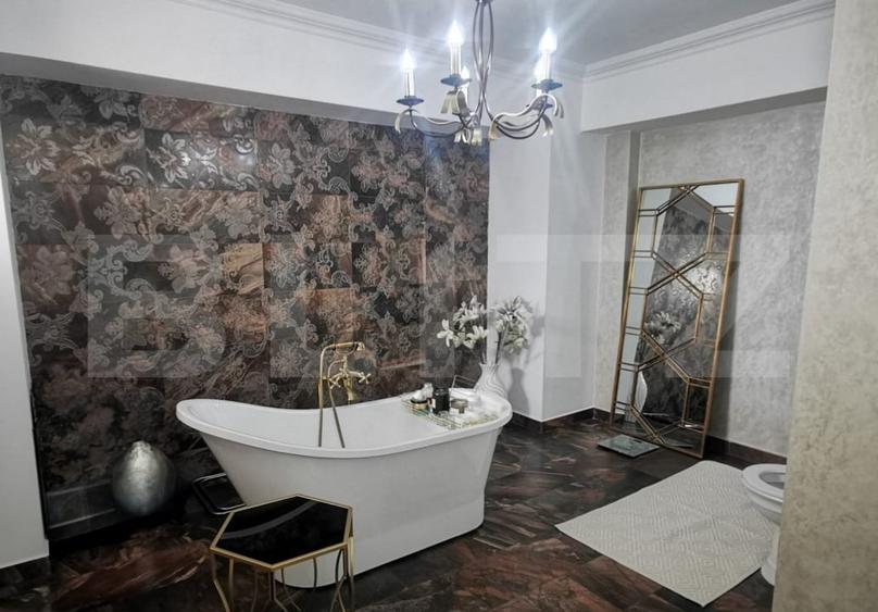 Apartament cu 4 camere semidecomandat, mobilat în George Enescu