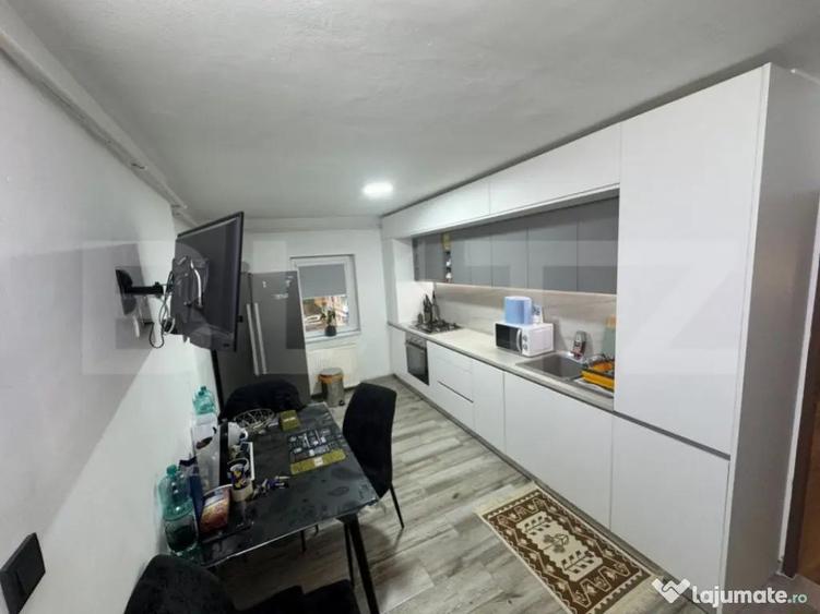 Apartament 3 camere, 80 mp, decomandat, zona Centrala - 8