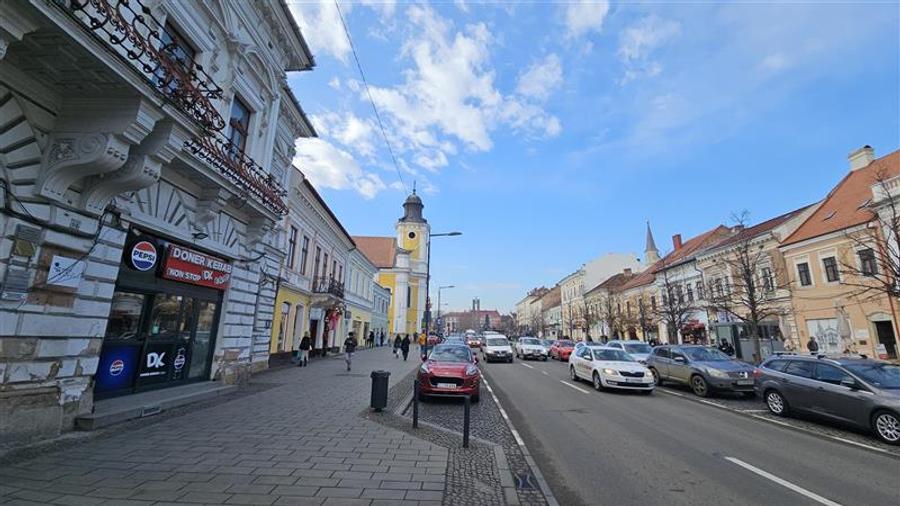 Spatiu comercial servicii tertiare 184mp,Ultracentral, bd. Eroilor - 1