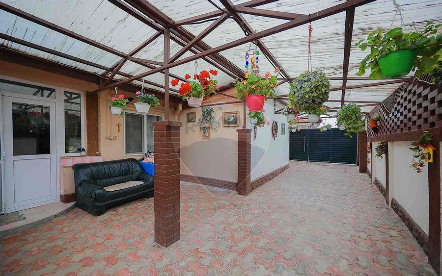 Casa cu 7 camere de vanzare, zona Parcul Salca, Cantemir - 17