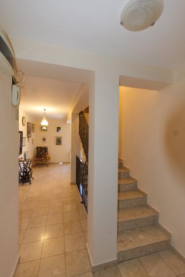 Vila Damaroaia – Spatiu, confort si locatie perfecta - 16