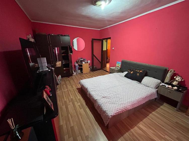 Apartament cu 2 camere de vanzare, 62mp, zona centrala. - 2