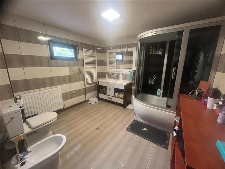 Caransebes, Casa la Cheie P+E+M, Zona ACR - 14