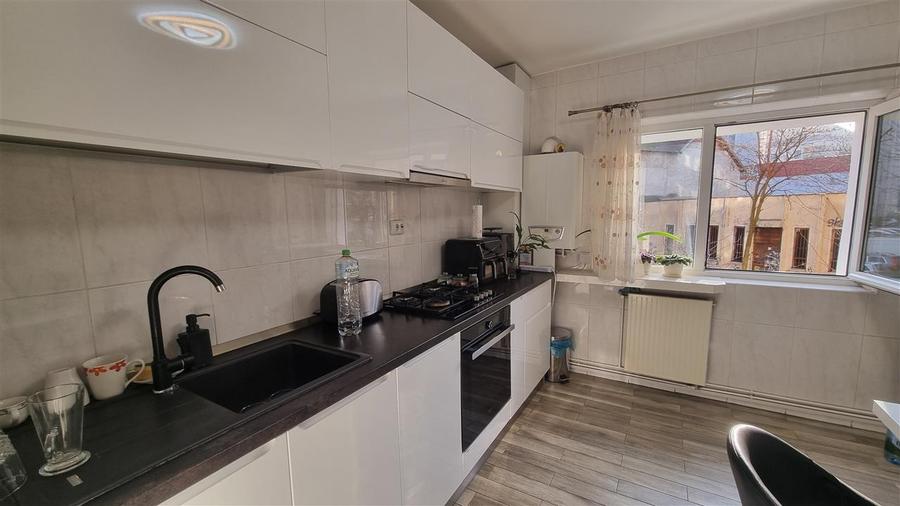 Apartament de 3 camere zona Carpatlor - 8