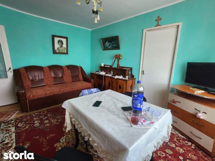 2 Camere etajul 3 str. Mioritei - 7