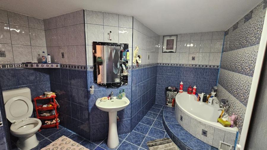 URGENT -Zona AFI Palace casa 2007 parter 3 camere  la 109000 euro - 7