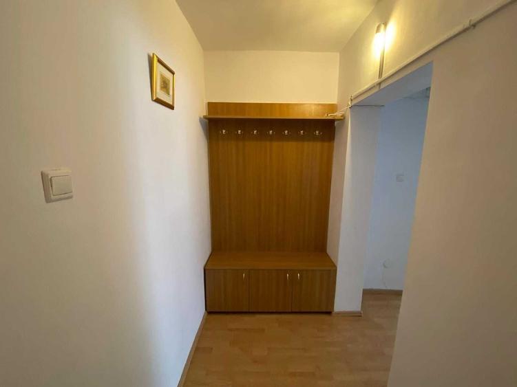 Apartament cu 2 camere decomandat în Drumul Carului