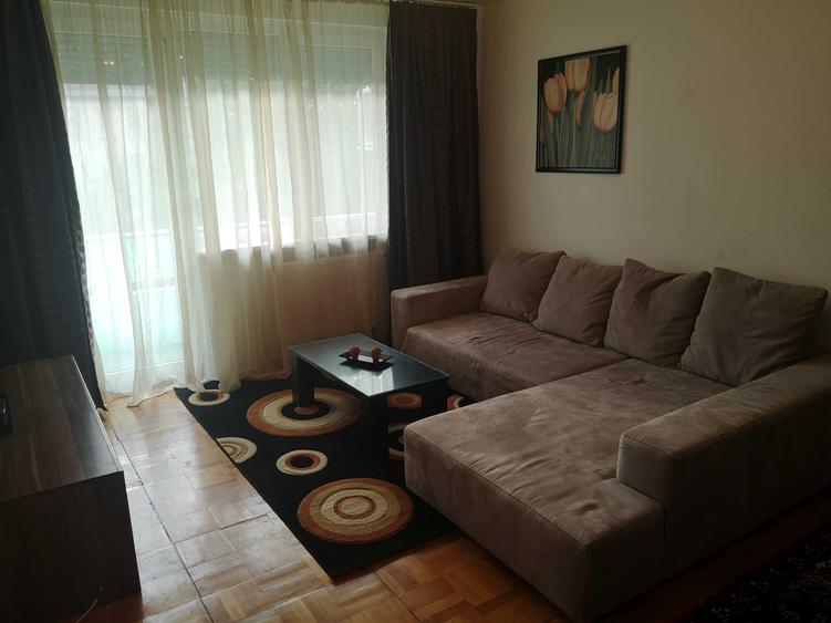 Inchiriez apartament Podgoria - 5