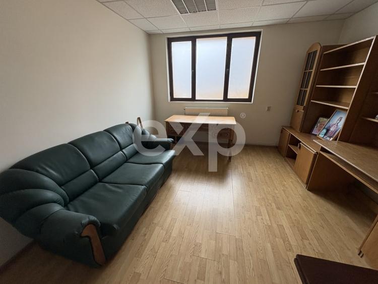 Casa de vazare Bradu la pret de apartament - 6