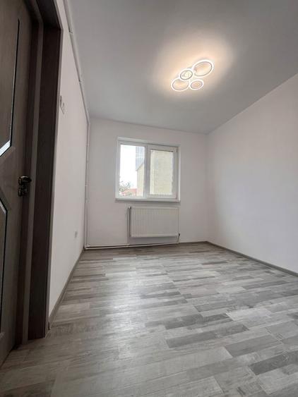 Vand Apartament Constanta Zona City PROPRIETAR - 1