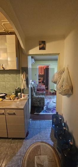 Apartament 2 camere deccomandat/ 5 minute de metrou 1 Dec/Sector 3 - 1