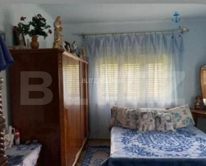 Casa de vanzare, cu 6 camere, 218,44 mp, zona Tasnad
