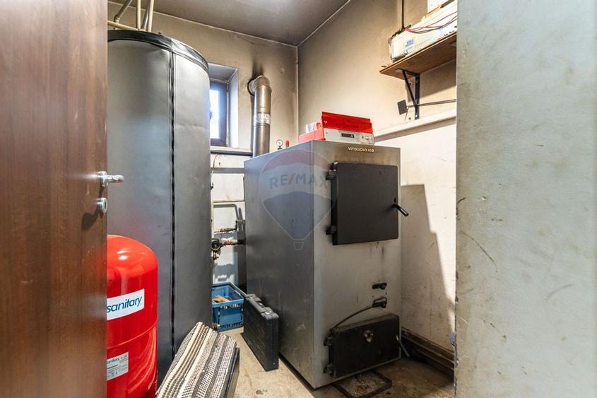 Vila cu 8 camere, 7150 mp teren intravilan I OZUN, COVASNA| COMISION 0 - 42