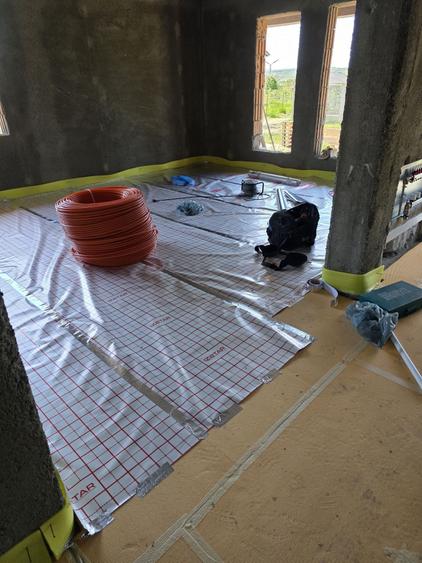 Casă cu 4 camere în Lunca