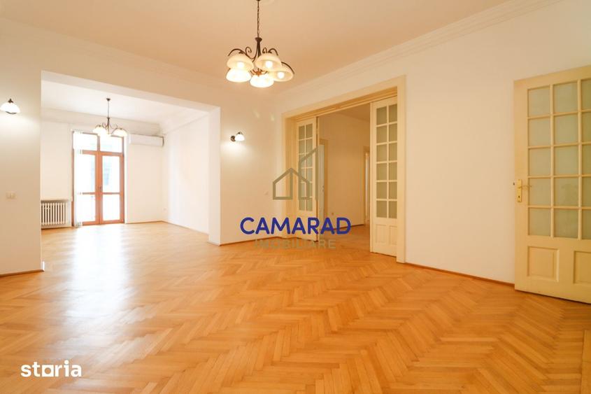Apartament cu 3 camere în Victoriei