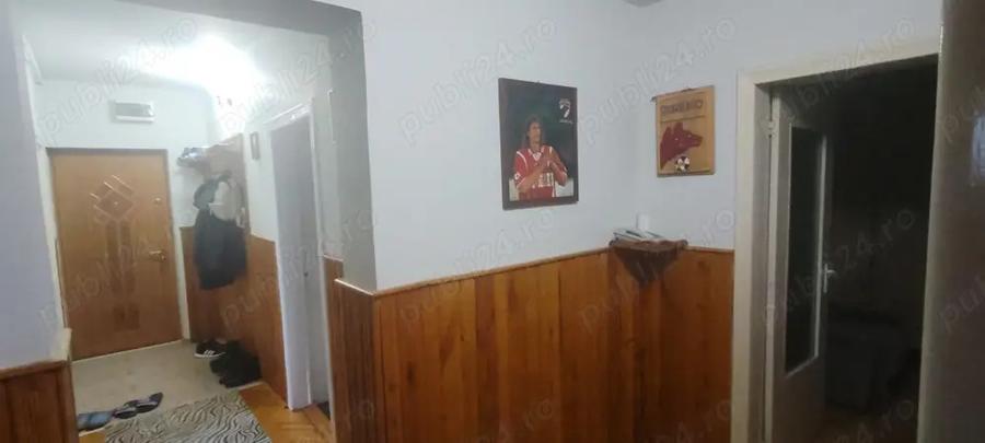 Apartament cu 4 camere - zona Parc - 2