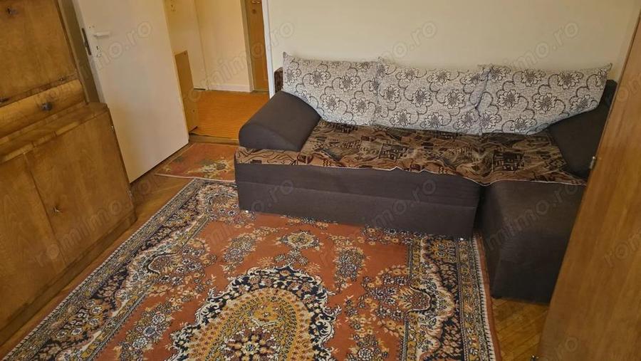 Inchiriez apartament 2 camere in Deva, zona Piata Centrala, decomandat, etaj 3, suprafata utila 48 m - 4