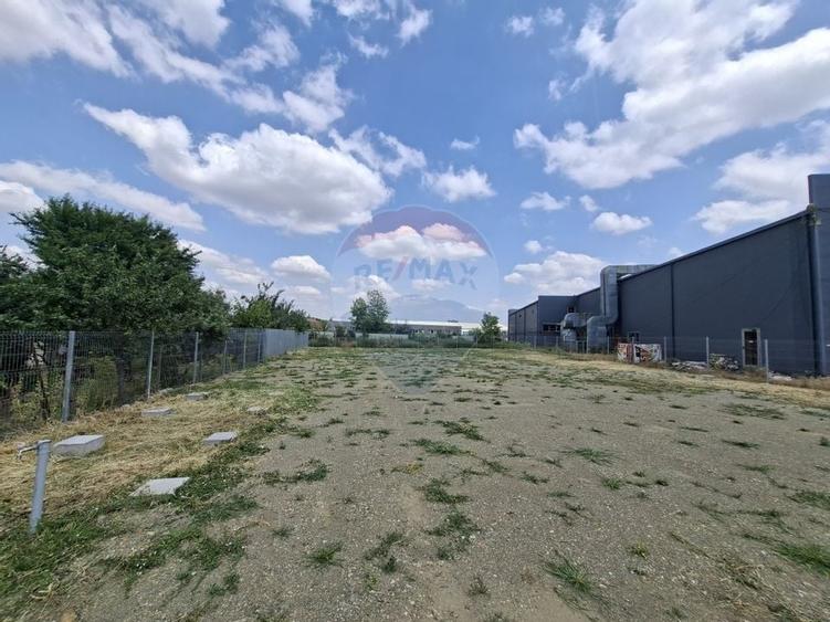 Teren logistic 907 mp de închiriat/ Aurel Vlaicu - 6