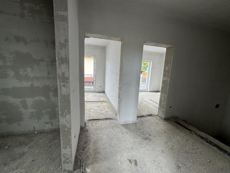 Casa individuala, 140 mp, 4 camere, teren liber 300 mp, Dezmir - 8