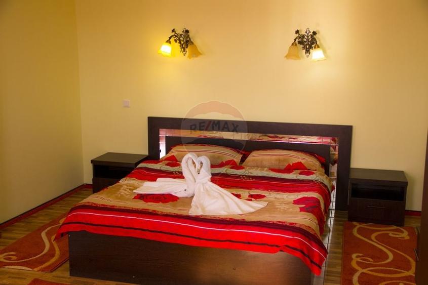 Hotel de vanzare la cateva minute de Podul Mogosoaia –Cu 40 de camere - 42
