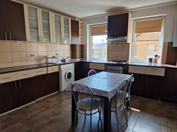 Inchiriez apartament panoramic 90mp utilat - 8