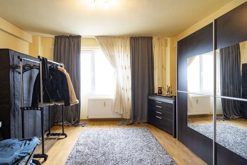 Apartament mare 3 camere 2 bai Decebal Dacia - 1