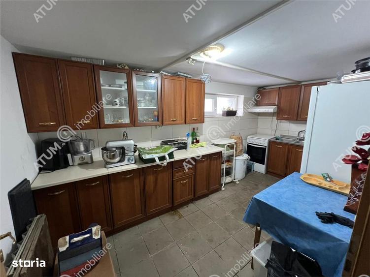 Casa individuala 5 camere 2 bai 290 mp teren zona Mall Selimbar - 3