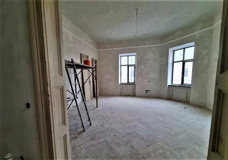 Apartament cu 3 camere, confort sporit, 80 mp, etaj 1, in Centru, zona P-ta Unirii - 1