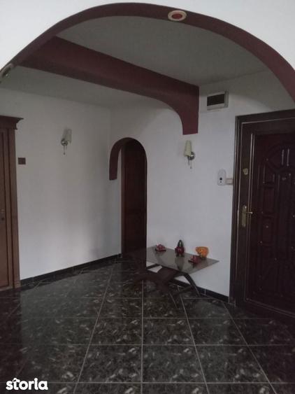 Apartament 4 cam B-dul Poitiers,et 1 - 11