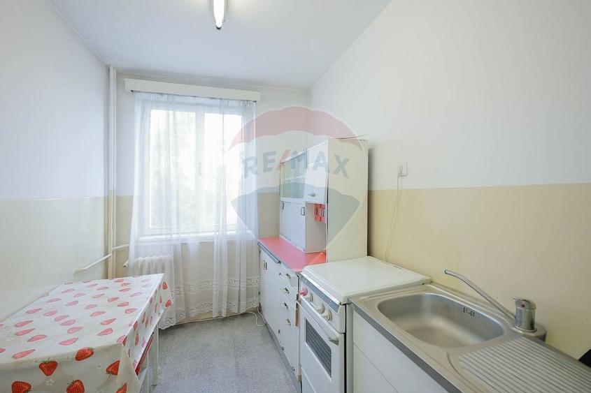 Apartament 3 camere, ultracentral, pod Decebal, et. 3, de vânzare - 8