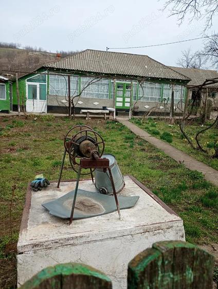 Casa batraneasca cu teren - 2