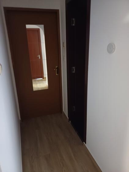 Brancoveanu adiacent -3 camere -Loc parcare - 8