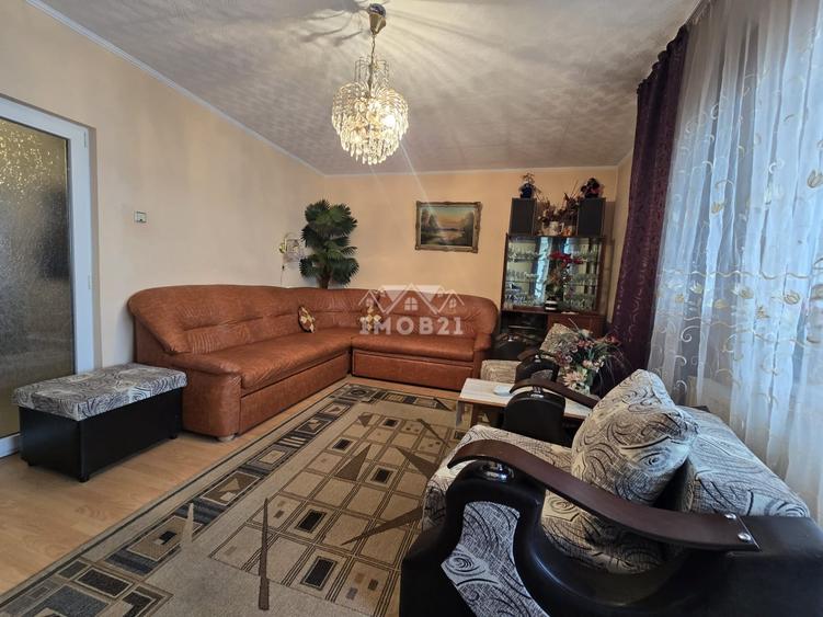 Vanzare apartament 4 camere, cu vedere panoramica, in zona Eroilor Ploiesti - 1