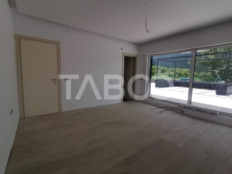 Casa cu piscina interioara in livada Cisnadie - 12