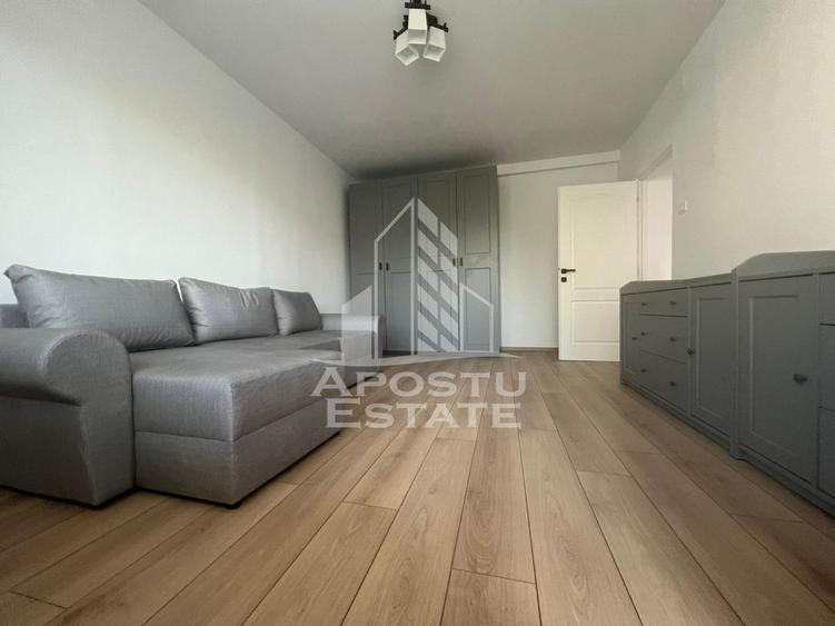 Apartament cu 3 camere, centrala proprie, zona Circumvalatiunii - 1