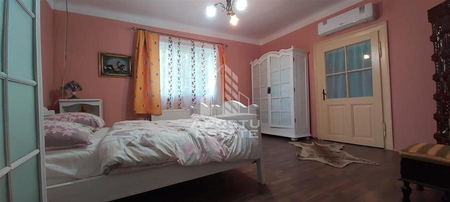 Apartament  2 camere la curte comuna zona intim - 3